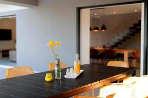 Luxury Villa Lanterna heated pool jacuzzi