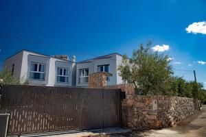 Luxury Villa Lanterna heated pool jacuzzi