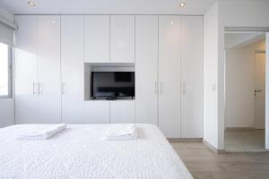 Barranco-Miraflores 2BR OceanView Modern Apt up to 6 guests!