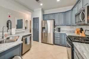 Condo with Deck Waterfront Lake Norman Retreat!