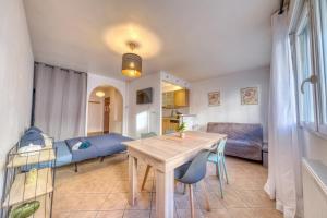 Le nuage de la gare - Private parking