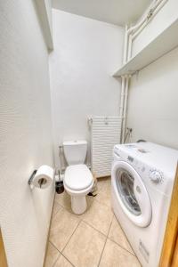 Le nuage de la gare - Private parking