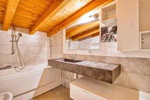 Wonderful loft with two baths and a small balcony