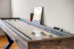 Downingtown Manor - 1900s Farmhouse with Creek Views