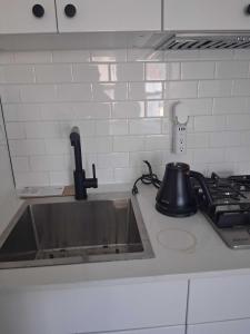 Cozy Downtown LA Studio Apartment