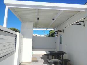 Modern Beachfront Studio with Ocean Views