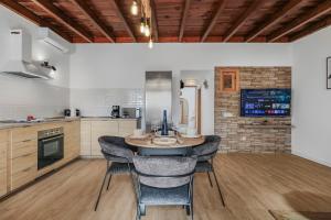 Lanzarote BBQ & Terrace Escape