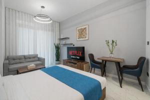 Artful Gate Loft near Airport & Yas F1 Circuit