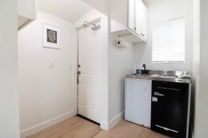 Private Guesthouse Studio Near Echo Park