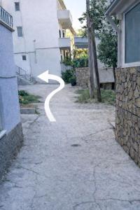 Castel Apartment near Old Town & Castle, Easy Parking