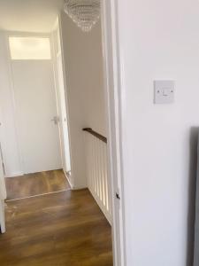 Elizabeth line station 3 Bedroom House