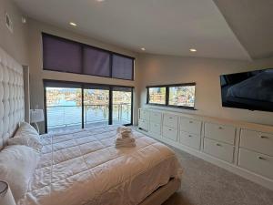 2030 Marconi Way home