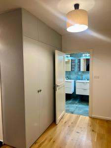 DM Sunny Apartment - Krakow with free private parking