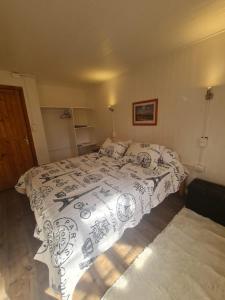 Casa familiar para 8 amplia a pasos Playa, rio y centro