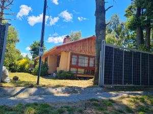 Casa familiar para 8 amplia a pasos Playa, rio y centro