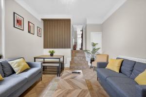 NEW! 5BR Home near City Centre with Garden