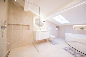 Stella Di Notte City Center Studios