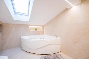 Stella Di Notte City Center Studios