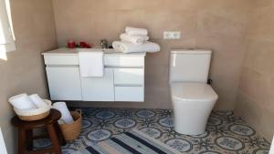 Alojamiento con piscina, cercano a la playa y barbacoa ideal para familias