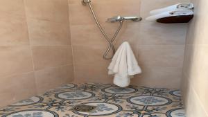 Alojamiento con piscina, cercano a la playa y barbacoa ideal para familias