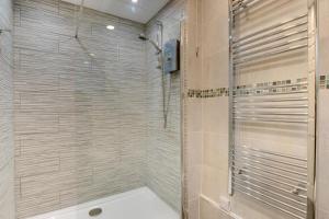 1 Bed in Limeslade oc-hh387