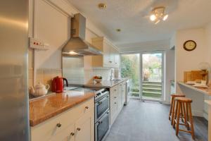 2 Bed in Reynoldston oc-hh328