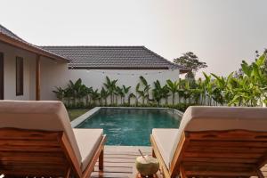 New 2BR Private Pool Villa Near Seseh Beach Canggu