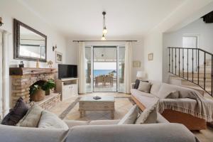 Beachfront Villa Victoras - With private beach