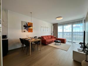 SkySuite 24 - Eurovea Tower