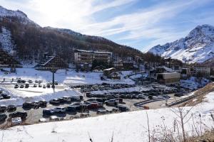 Cervinia - Appartamento ristrutturato vicino alle piste da sci, fino a 6 posti letto