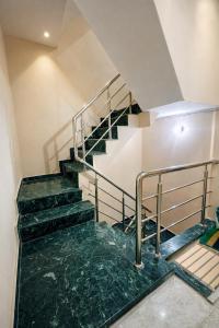 Kohinoor P Guest House