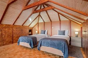Casa da Feira - Located in a peaceful Calheta area with sea views