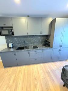 Trumpalaikė butų nuoma Kaune prie Klinikų STUDIJA E SELF CHECK IN