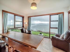 3 Bed in Inch oc-i304