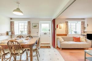 2 Bed in Worth Matravers oc-q33640