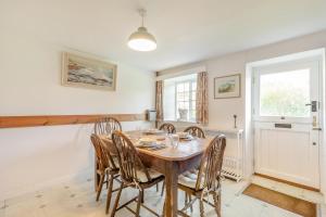 2 Bed in Worth Matravers oc-q33640