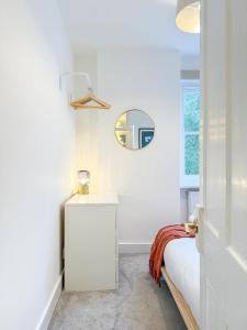 NEW - Luxury 3 bedroom Townhouse - Canterbury City Centre