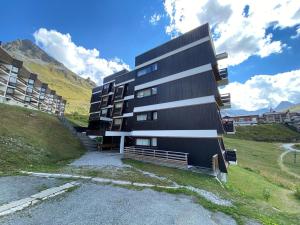 Appartement 2 pièces, skis aux pieds, balcon sud-ouest, animaux acceptés - FR-1-502-485
