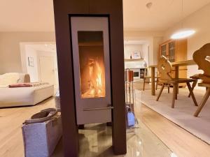 Cozy Kampenwand, 88qm Apartment mit Kamin, Bergblick, 2 Schlafzimmern, 2 Balkonen, zentral in Aschau im Chiemgau