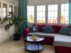 Holiday Home La Palmita mit Meerblick by Interhome