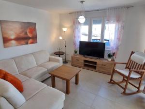 Apartment Erdgeschoss-Ferienwohnung mit Garten und Pool by Interhome