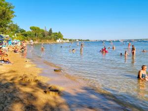 Apartment Erdgeschoss-Ferienwohnung mit Garten und Pool by Interhome