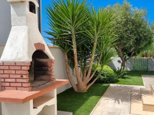 Apartment Erdgeschoss-Ferienwohnung mit Garten und Pool by Interhome