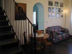 Holiday Home Villa mit Pool by Interhome