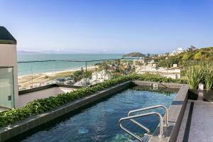 Piscina Rooftop | Smart TV 55" #CAJU03