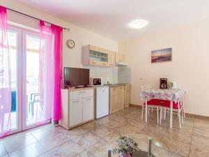Apartment für 2 Personen ca- 40 m² in Veli Lošinj- Adriaküste Kroatien - Kroatische I by Interhome