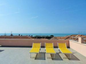 Apartment Helle Wohnung in Castiglione Della Pescaia by Interhome
