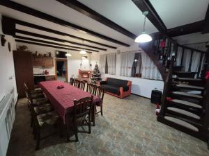 Casa Morosan Vilă cu grădină mare Saună și parcare privată