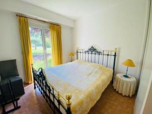 Apartment Moderne Wohnung in Mougins mit eigenem Garten by Interhome