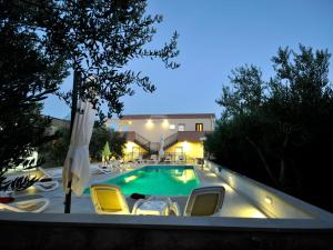 Holiday Home Villa Rimac in Kastel Stafilic mit Garten- Grill by Interhome